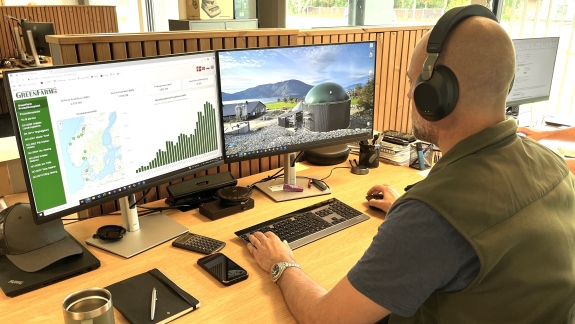 GreenFarm medarbejder laver telefonisk support